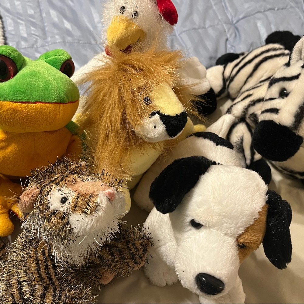 6 Ganz stuffed animals-great shape!